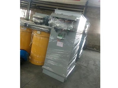 带风机仓顶除尘器